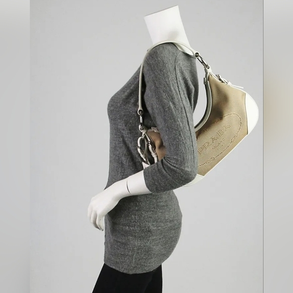 ❌️SOLD❌️ Prada Jacquard Logo Baguette Bag. - Picture 2 of 9